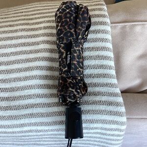 totes Leopard Print Folding Umbrella in Brown and Black